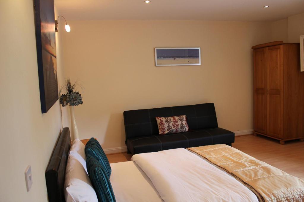 Remarc Guest House Takeley Exterior foto